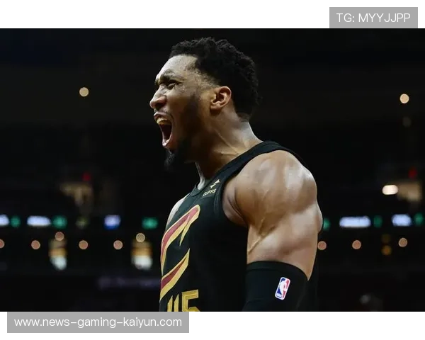 米切尔新纹身曝光:网友:这寓意太明显 米切尔新纹身曝光:网友:这寓意太明显