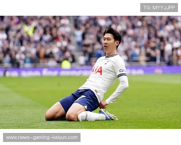 热刺孙兴慜中路带球插入低射切中对方门心——足球场上的极速闪电