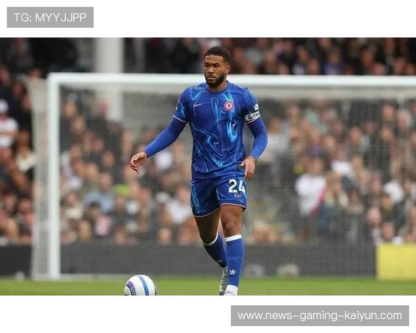 切尔西詹姆斯弧顶远射皮球入网全场沸腾