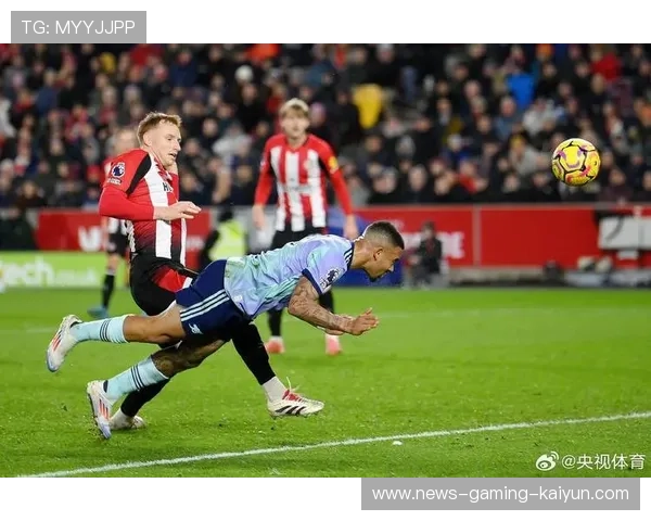 阿森纳防守端在关键时刻完成封堵,保住宝贵一分 阿森纳防守端在关键时刻完成封堵,保住宝贵一分